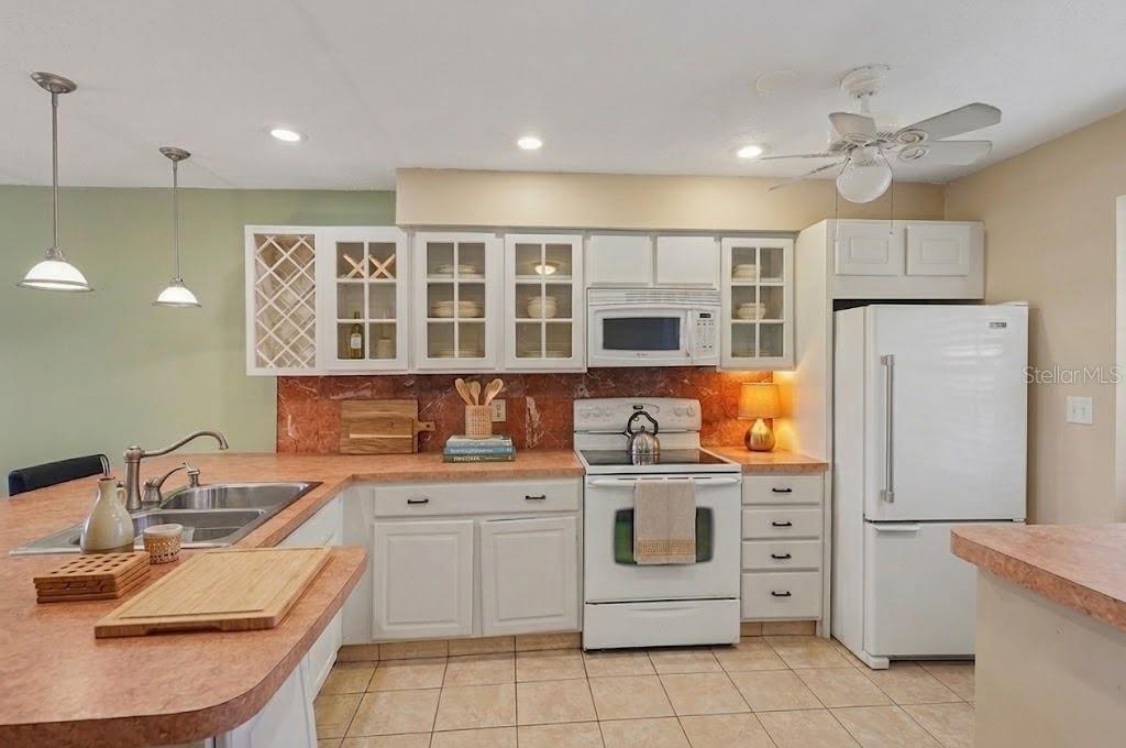 4800 Lake Villa Dr Property Photo 10