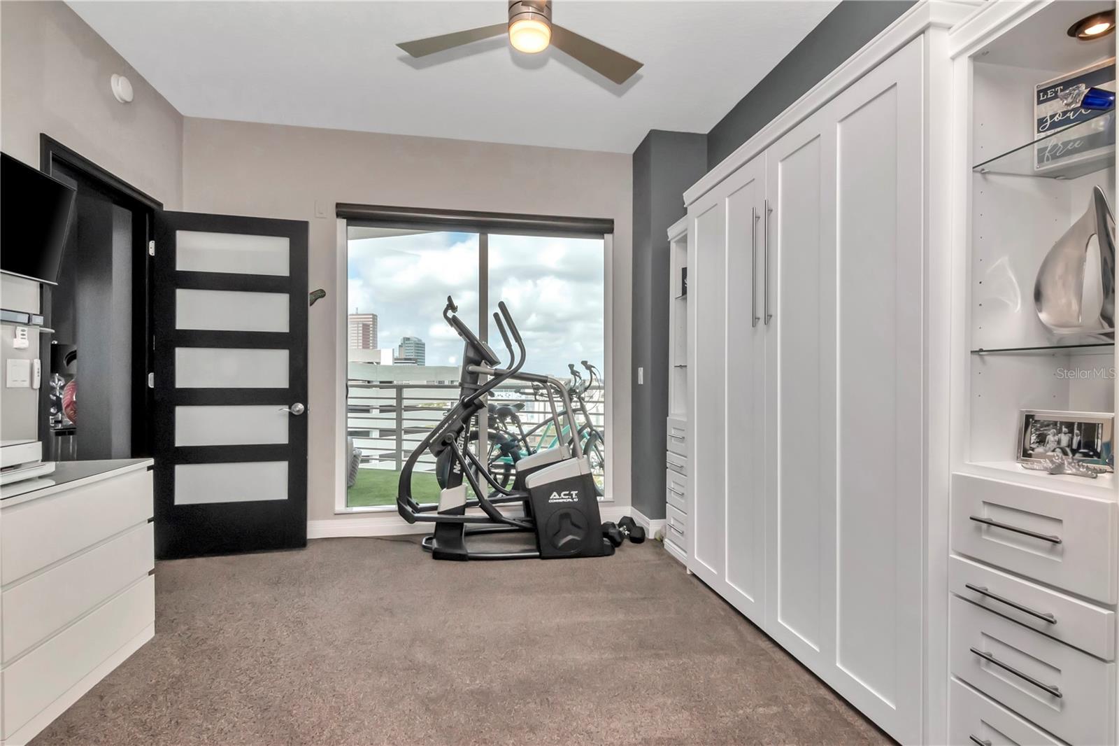 449 S 12th St #1006 Property Photo 16