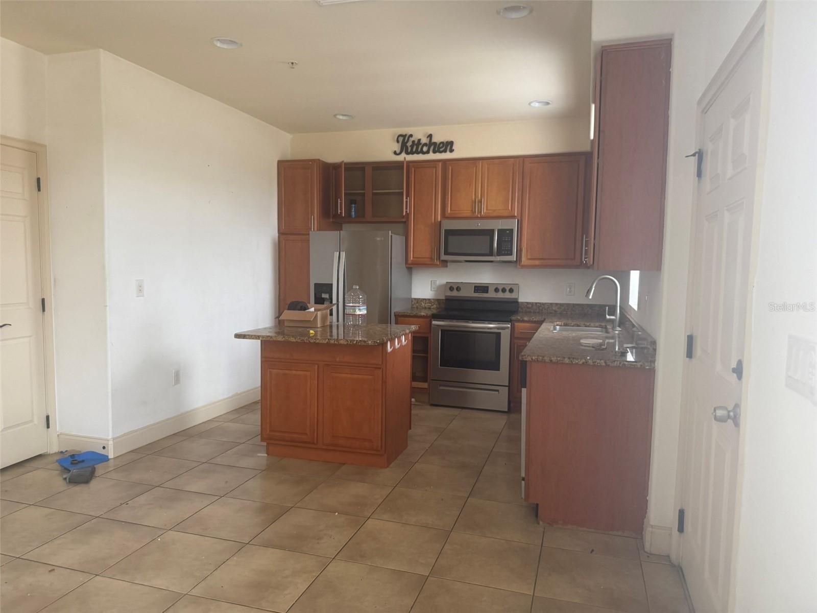 2332 Bella Vista Dr Property Photo 4