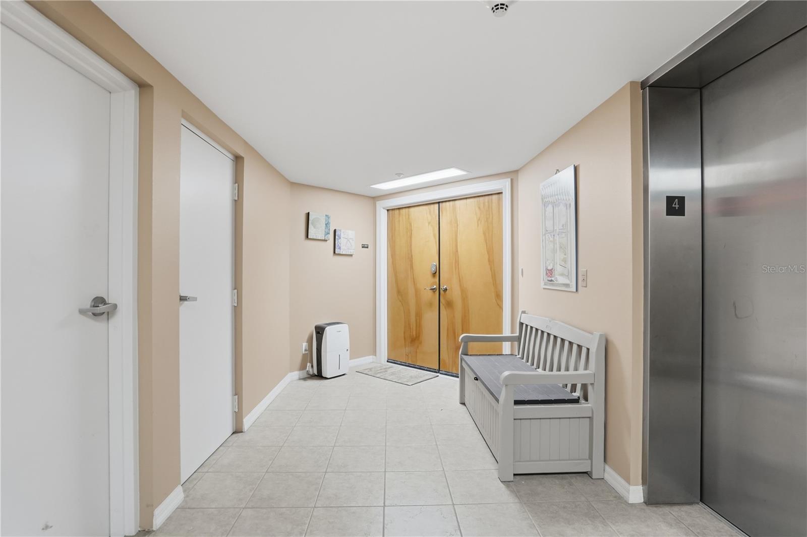 16326 Gulf Blvd #307 Property Photo 3