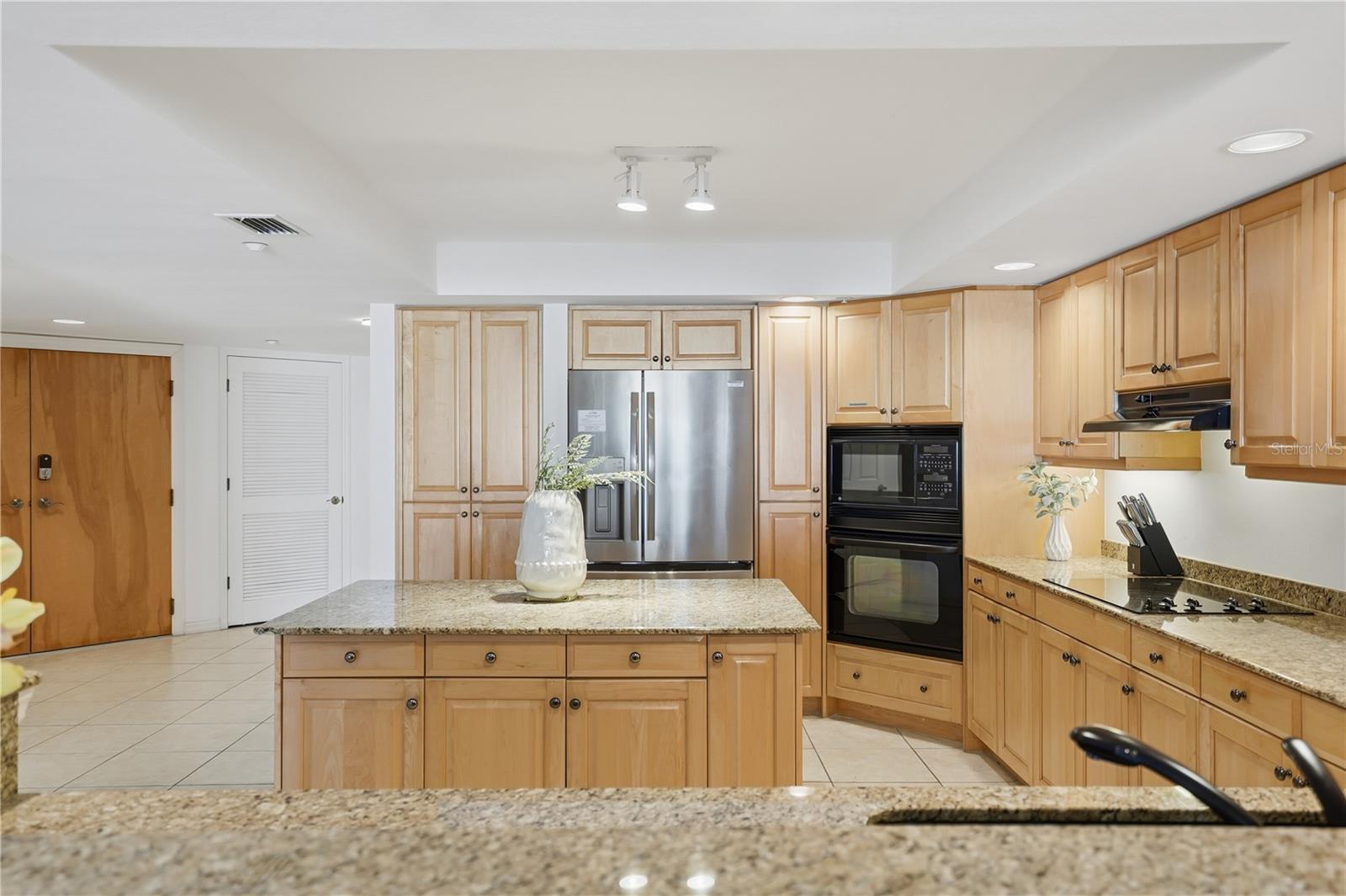 16326 Gulf Blvd #307 Property Photo 6