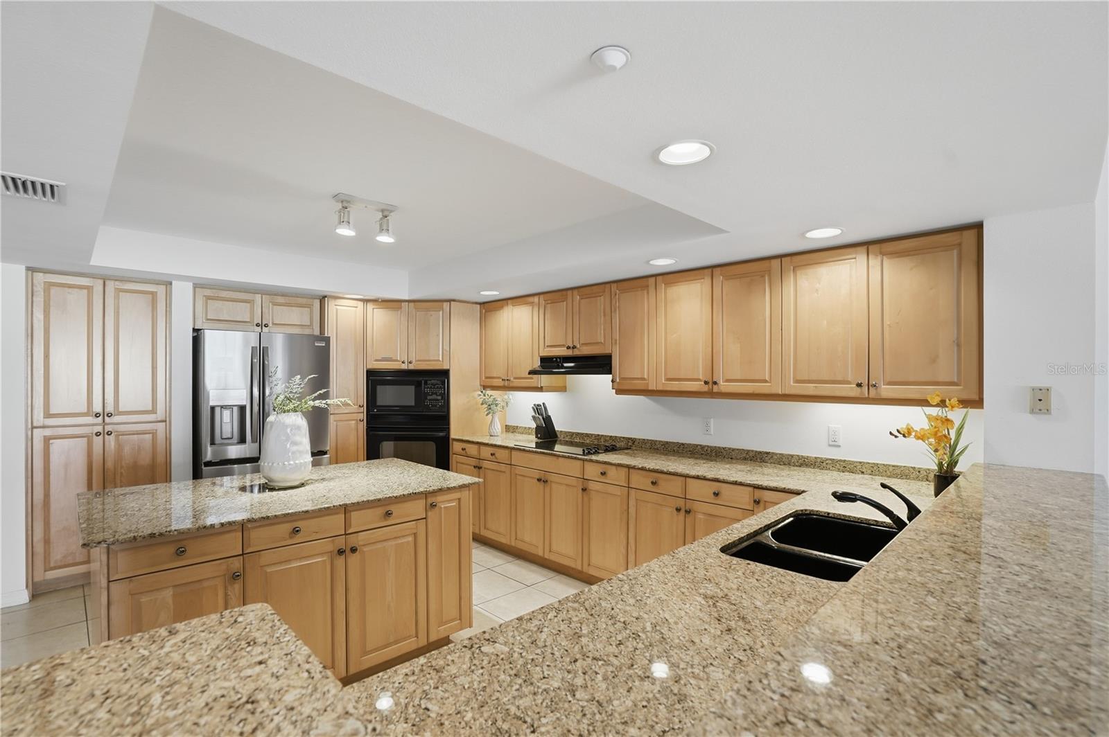 16326 Gulf Blvd #307 Property Photo 7