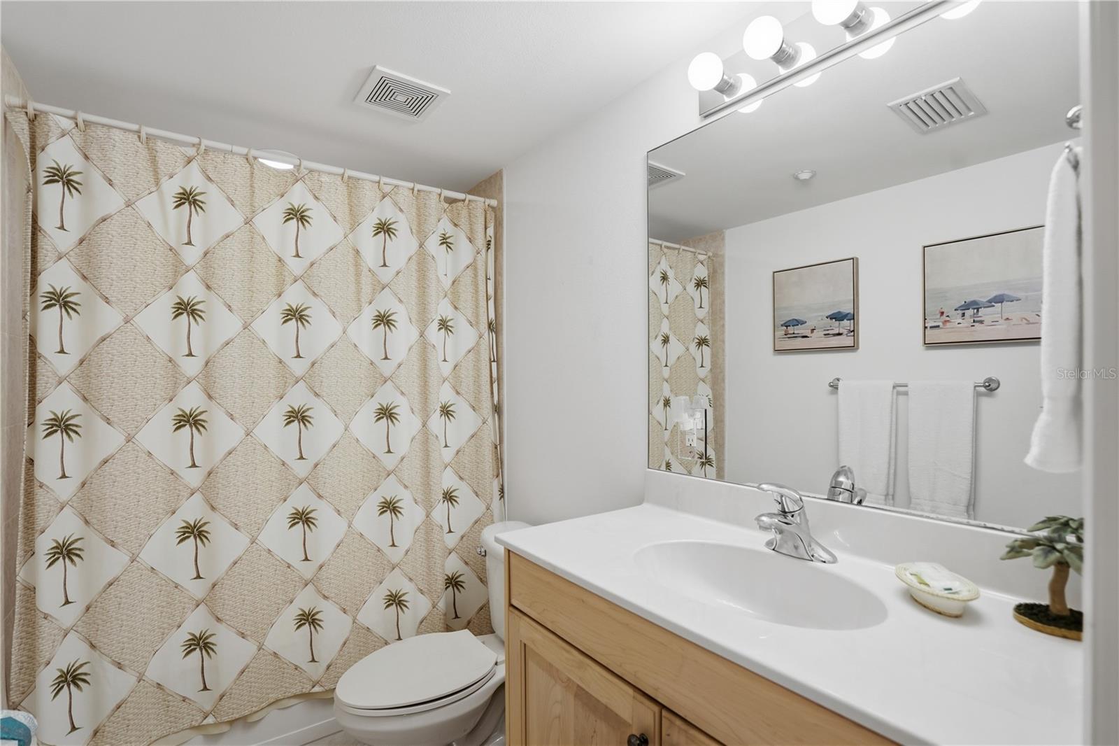 16326 Gulf Blvd #307 Property Photo 32