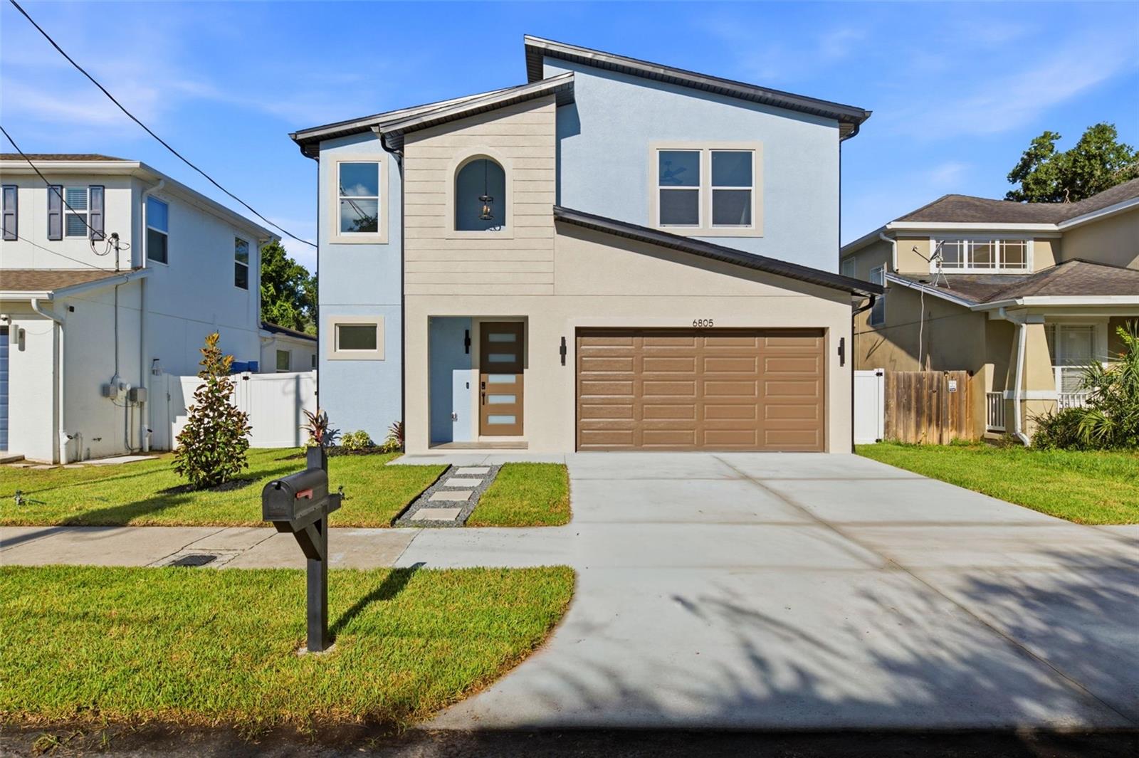6805 S Elemeta St Property Photo 1