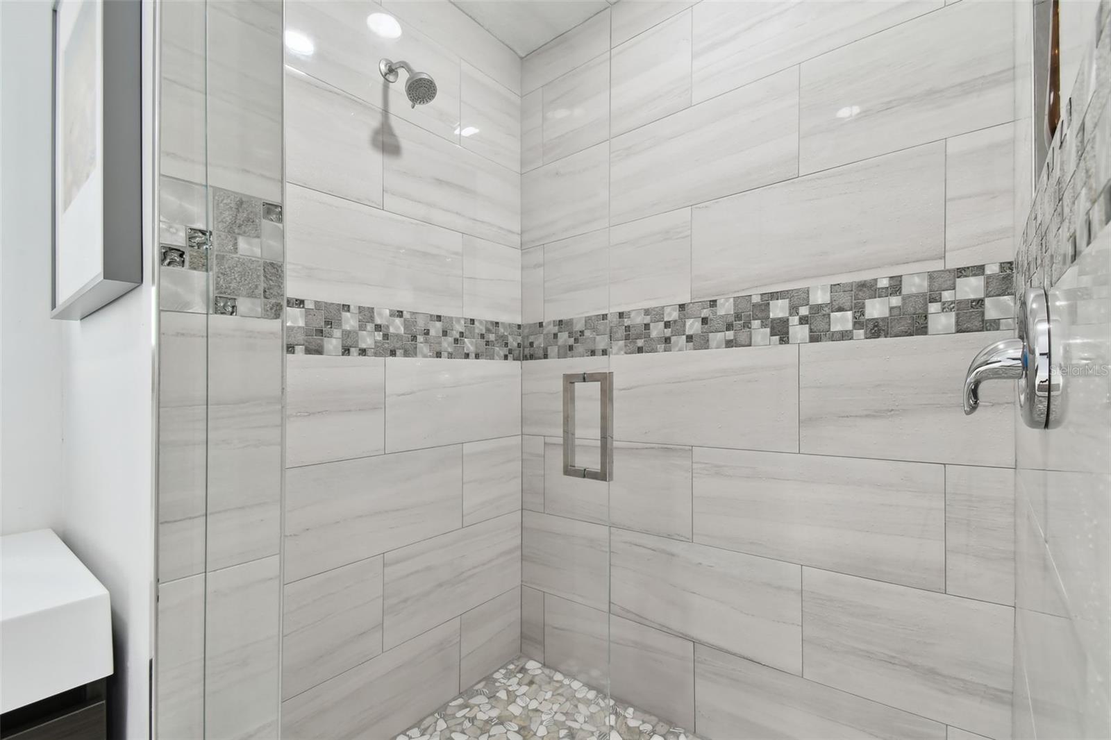 21 Crescent Pl S Property Photo 27
