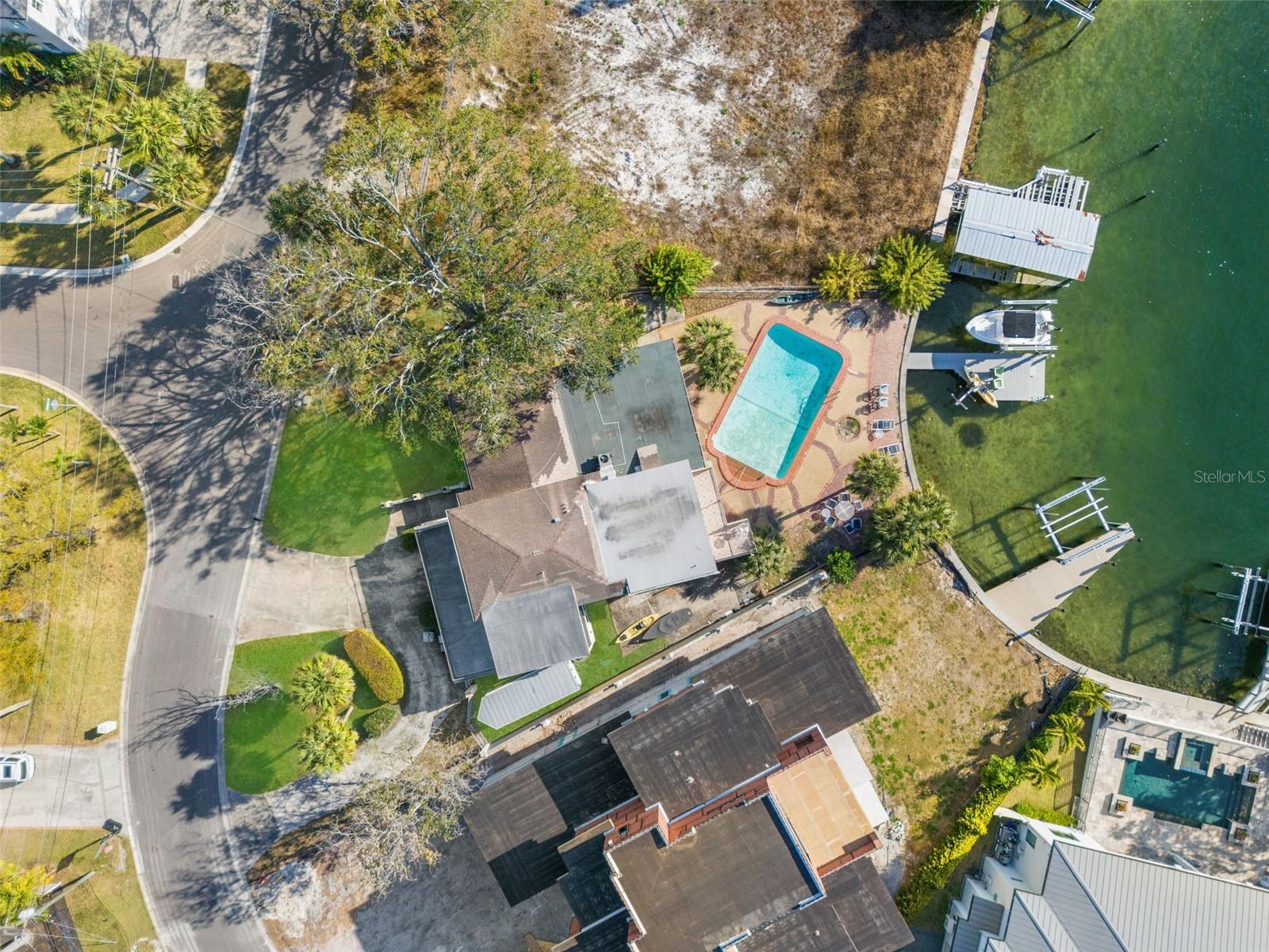 2605 S Beach Dr Property Photo 15