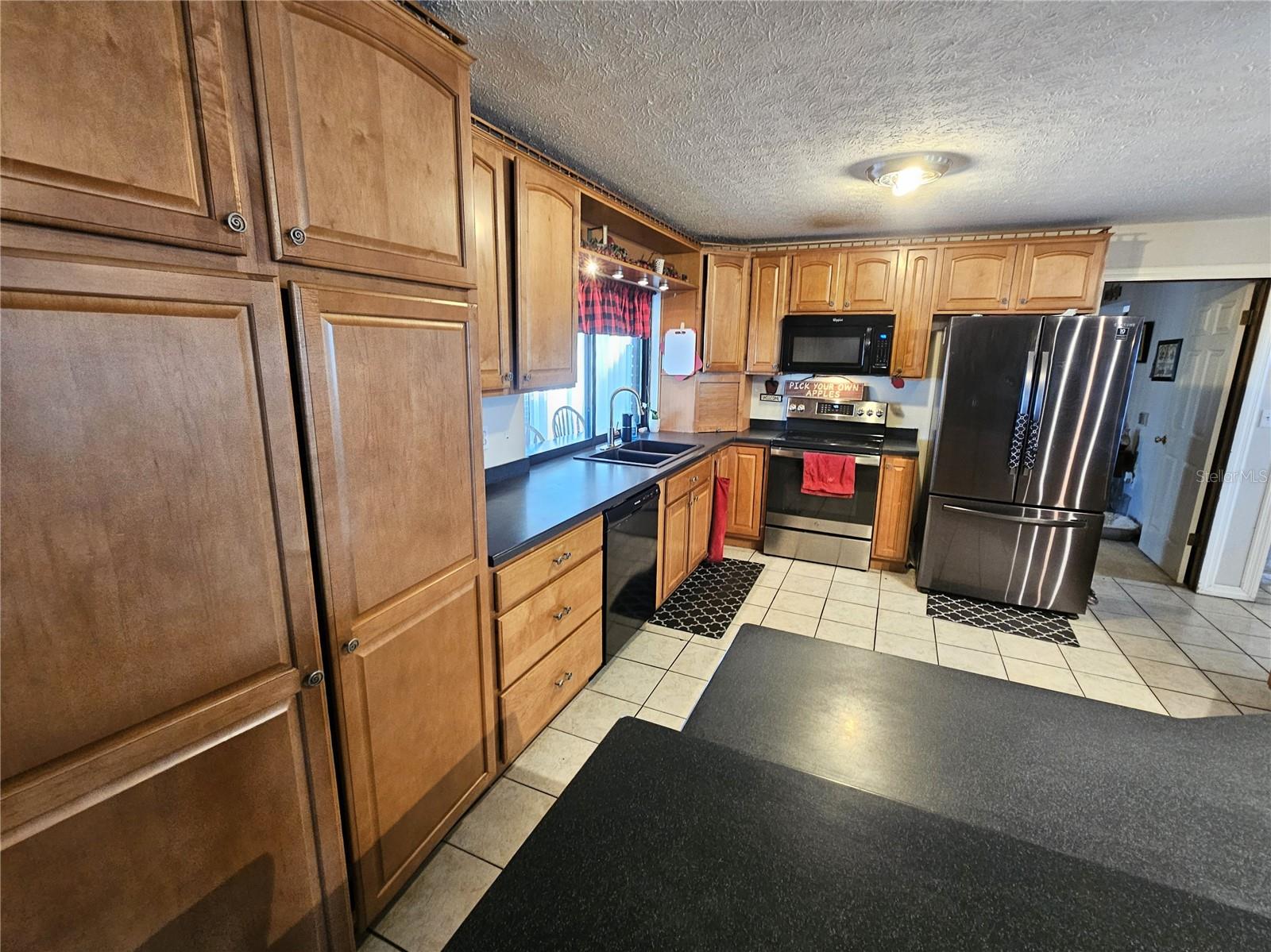 13308 Duck Lake Canal Rd Property Photo 9