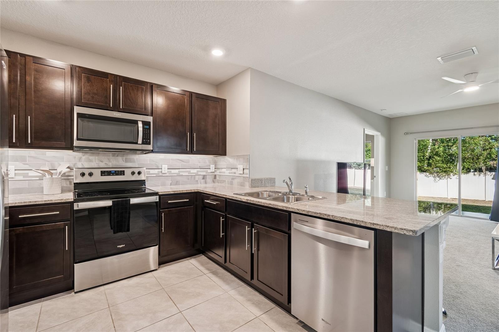 5221 Hillside Meadow Pl Property Photo 6