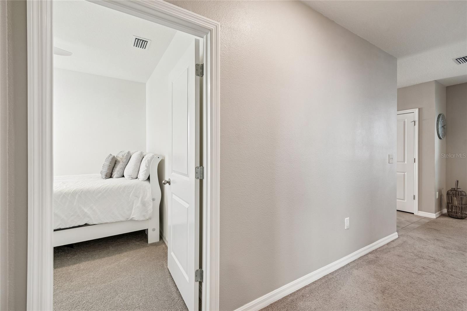 5221 Hillside Meadow Pl Property Photo 12