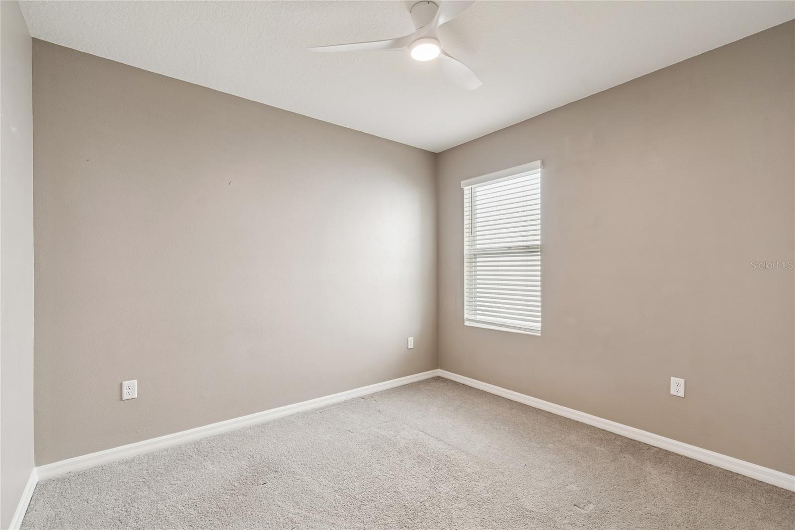 5221 Hillside Meadow Pl Property Photo 14