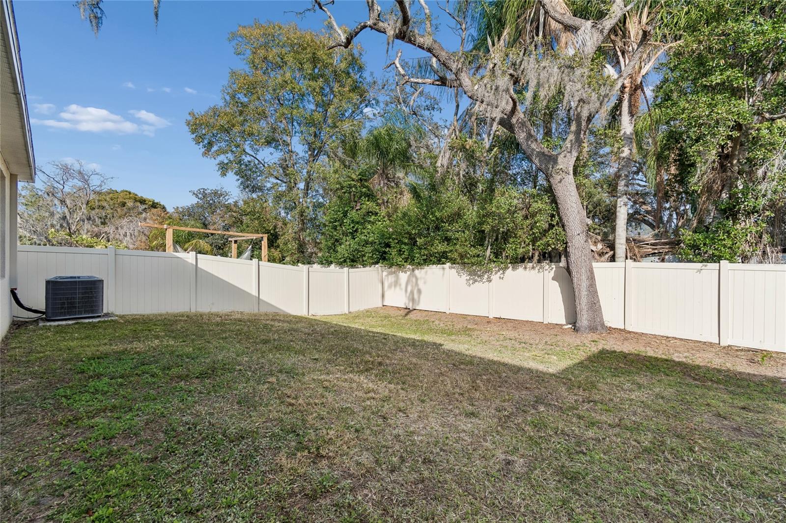 5221 Hillside Meadow Pl Property Photo 32