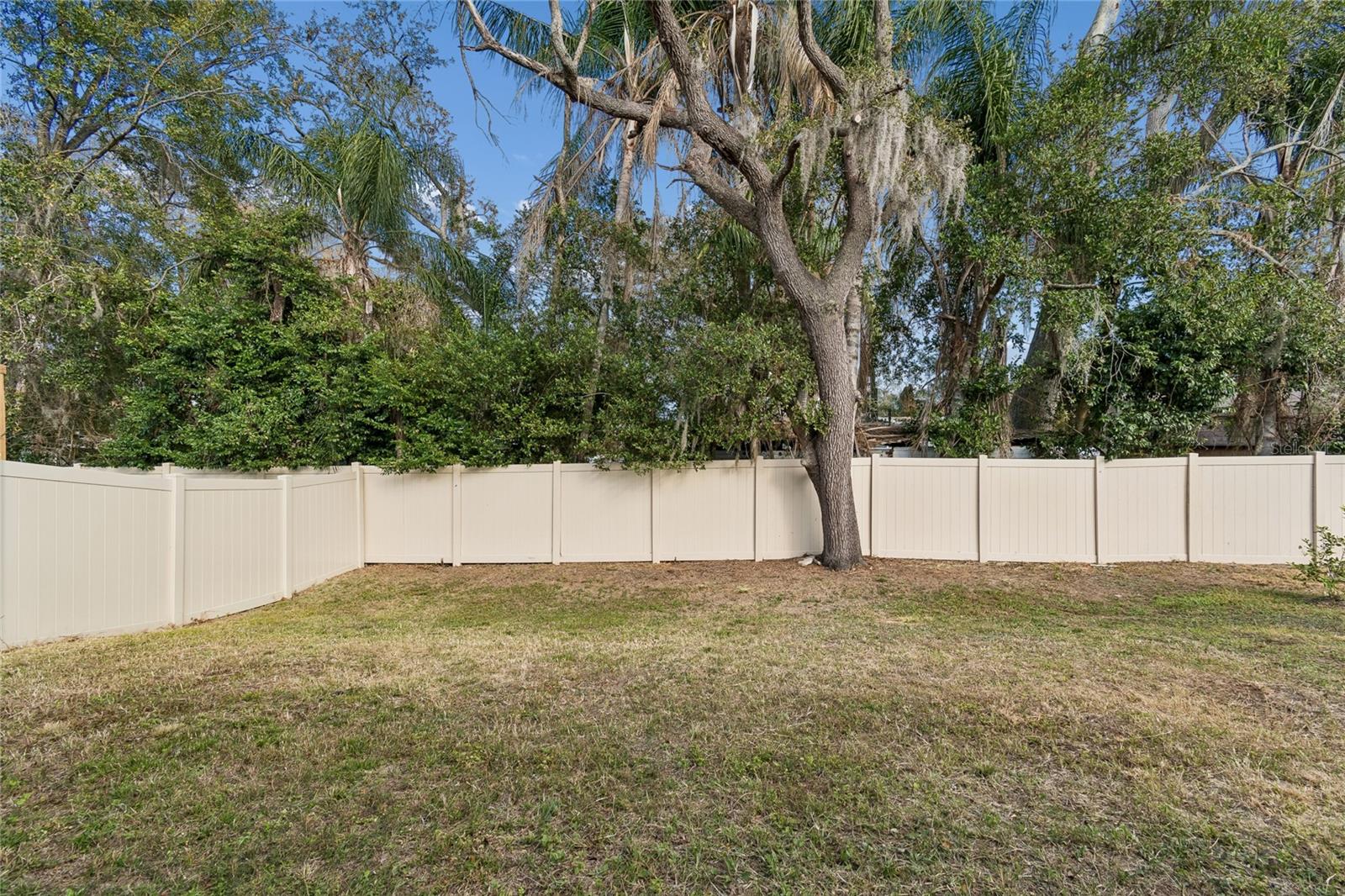 5221 Hillside Meadow Pl Property Photo 35