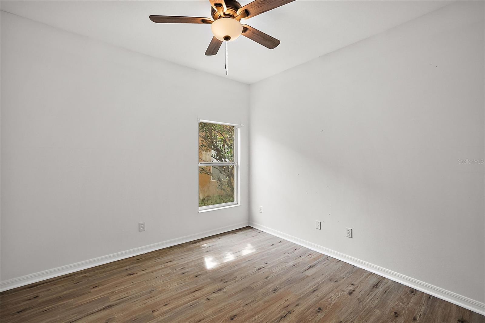 401 Grassy Key Way Property Photo 6