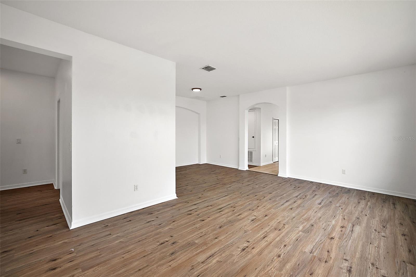 401 Grassy Key Way Property Photo 11