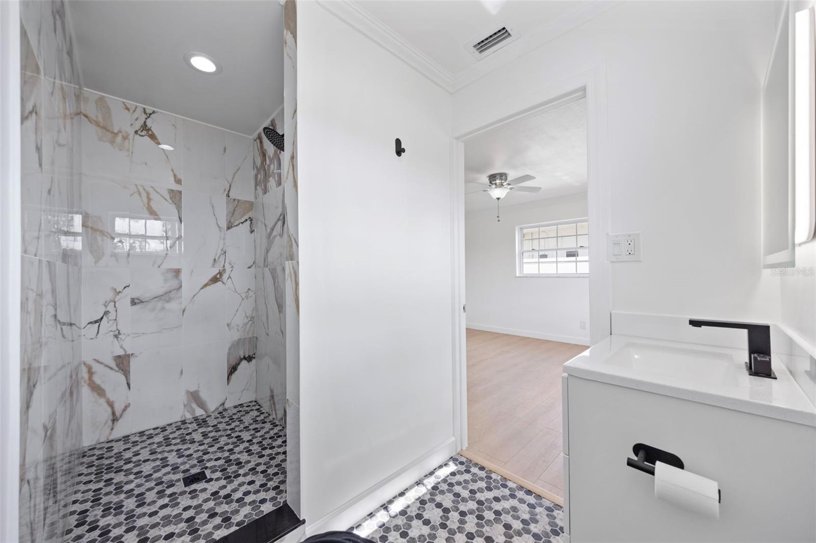 1817 Oregon Ave Ne Property Photo 33