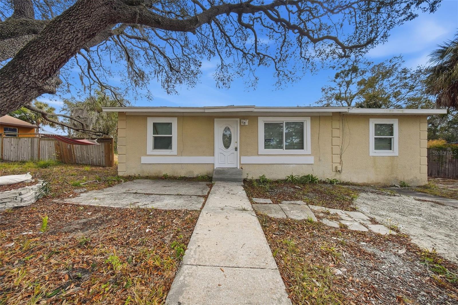 514 E Morgan St Property Photo 4