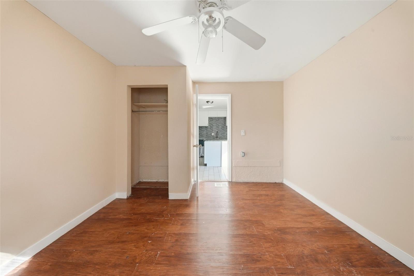 514 E Morgan St Property Photo 17