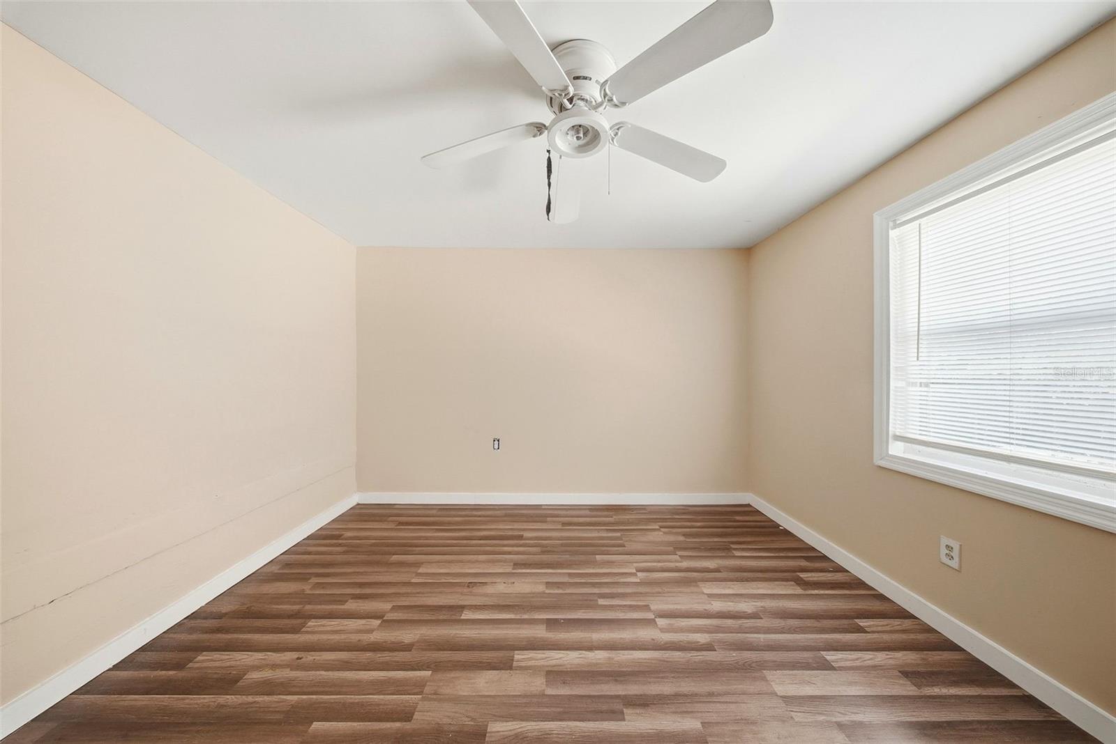 514 E Morgan St Property Photo 18
