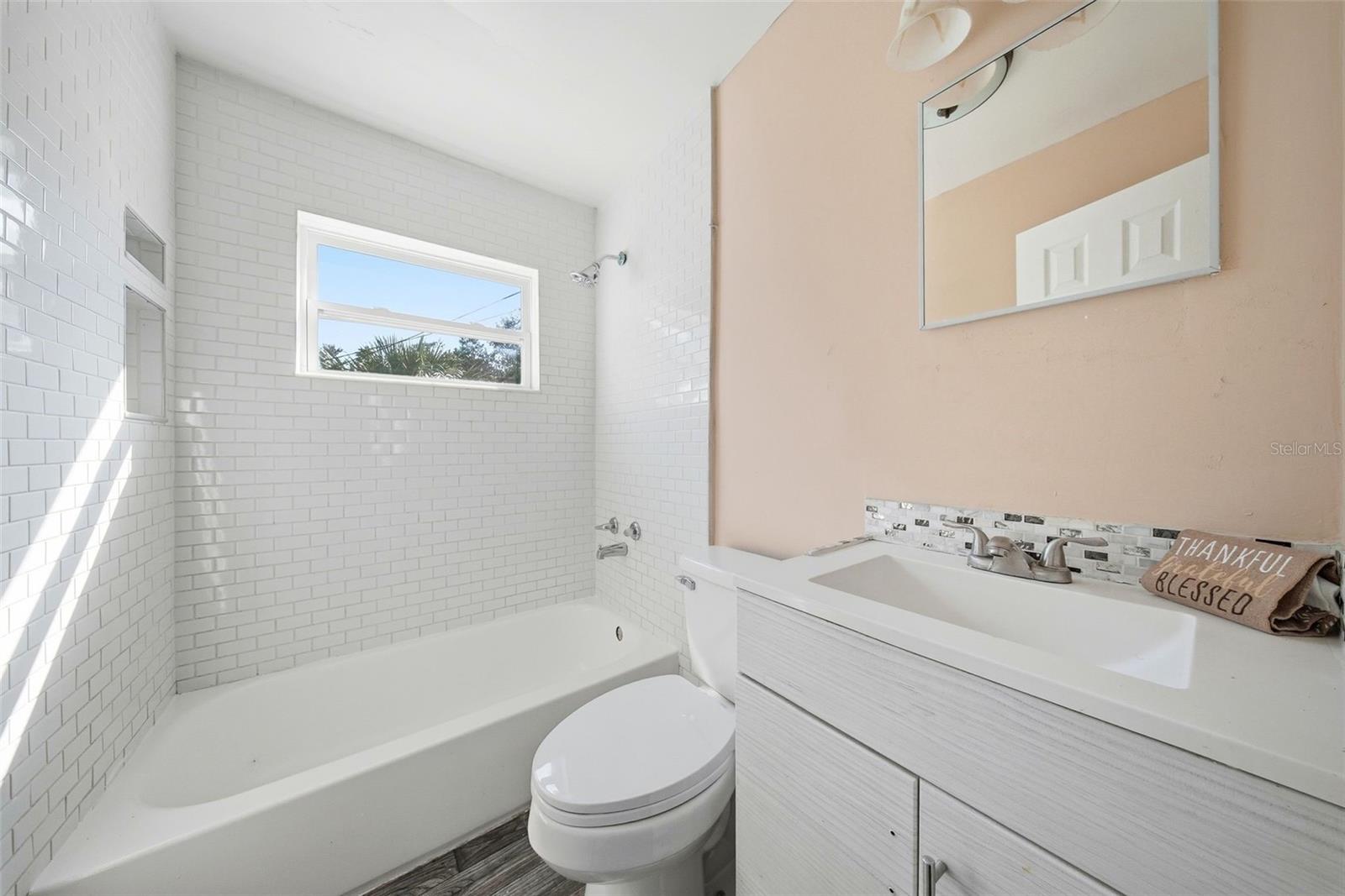 514 E Morgan St Property Photo 21