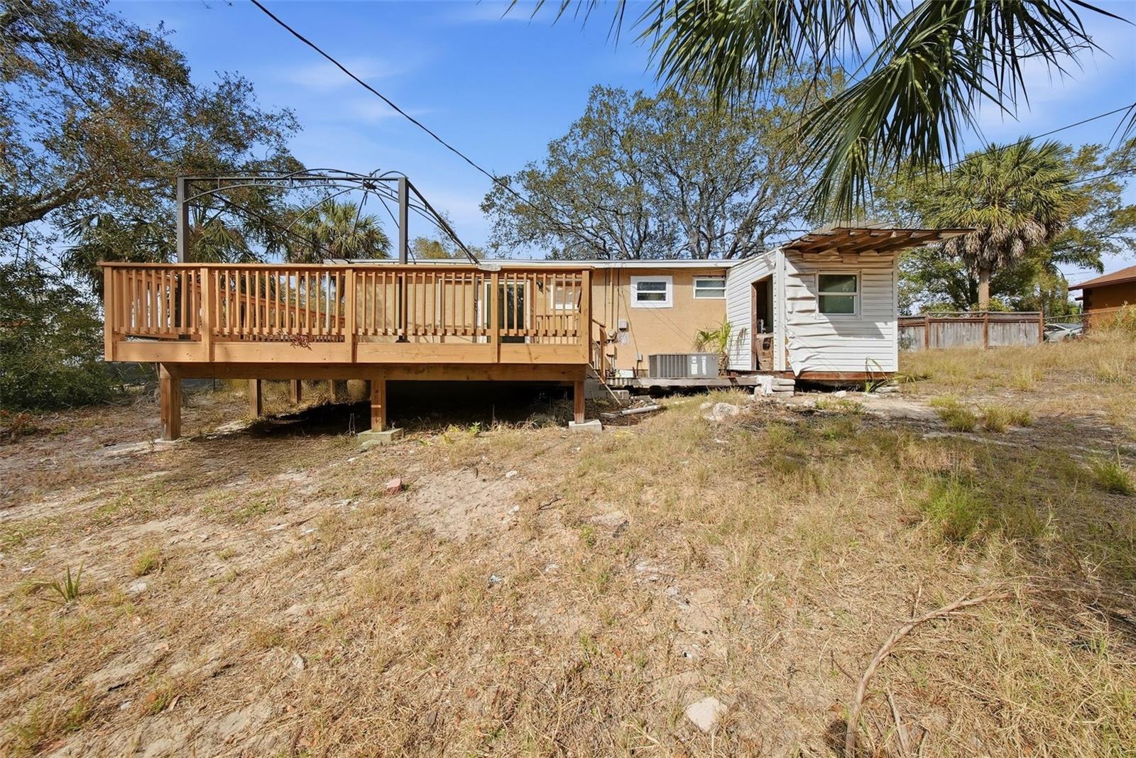 514 E Morgan St Property Photo 24