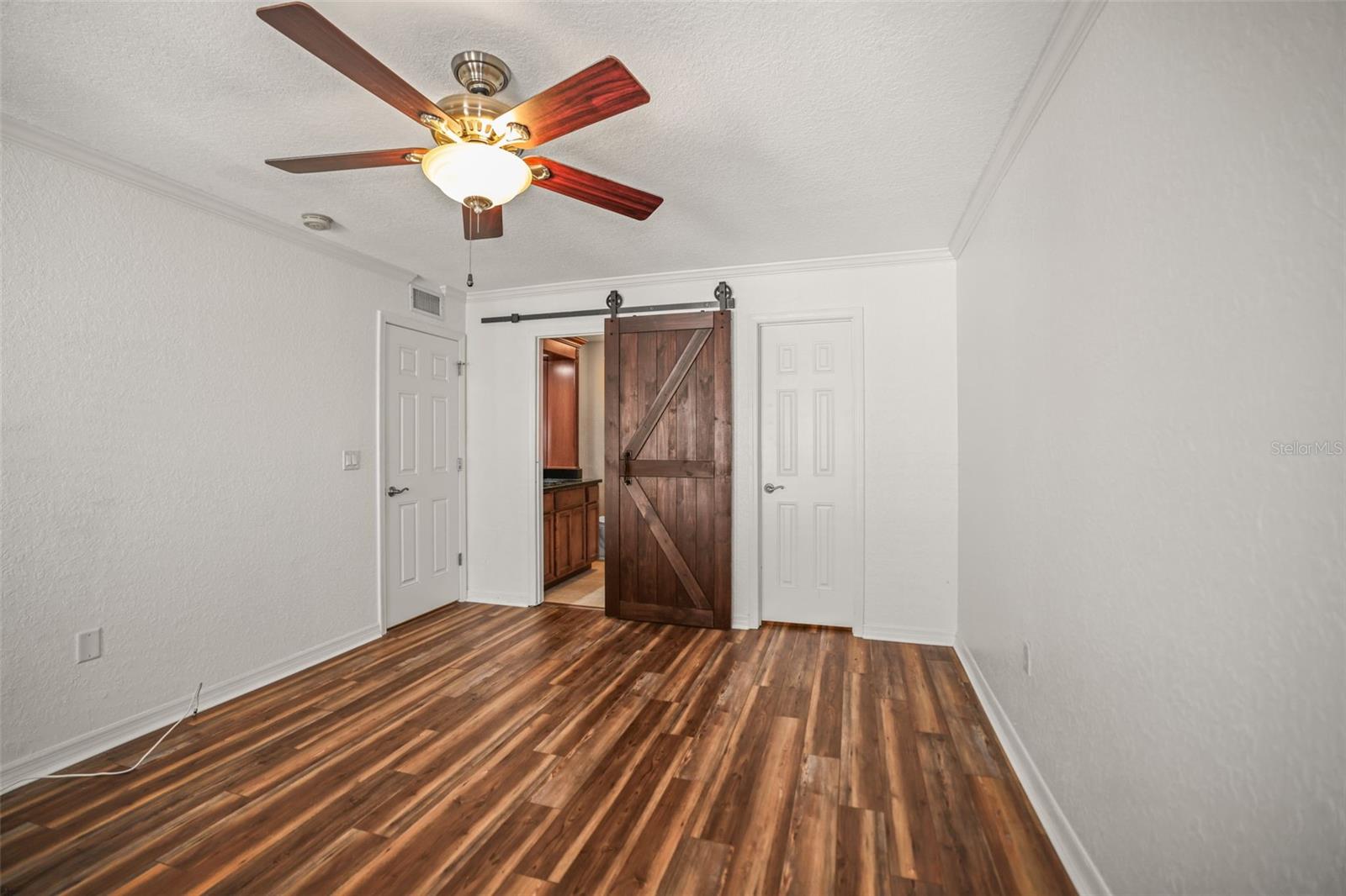 704 Lyndhurst St #624 Property Photo 16