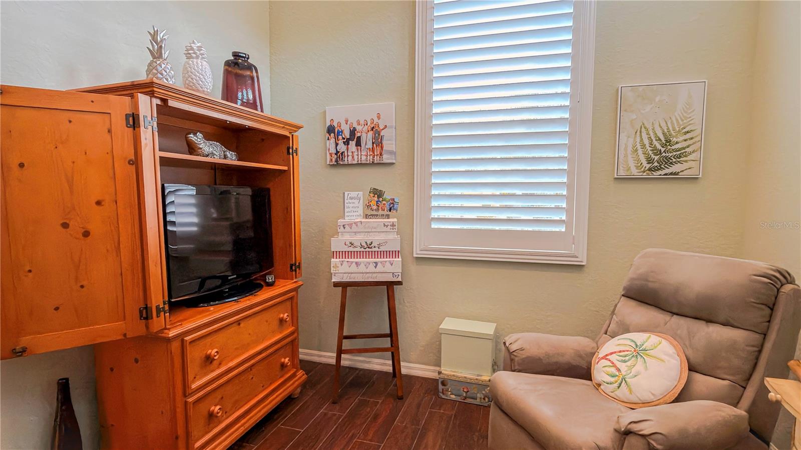 2069 Sifield Greens Way #102 Property Photo 41