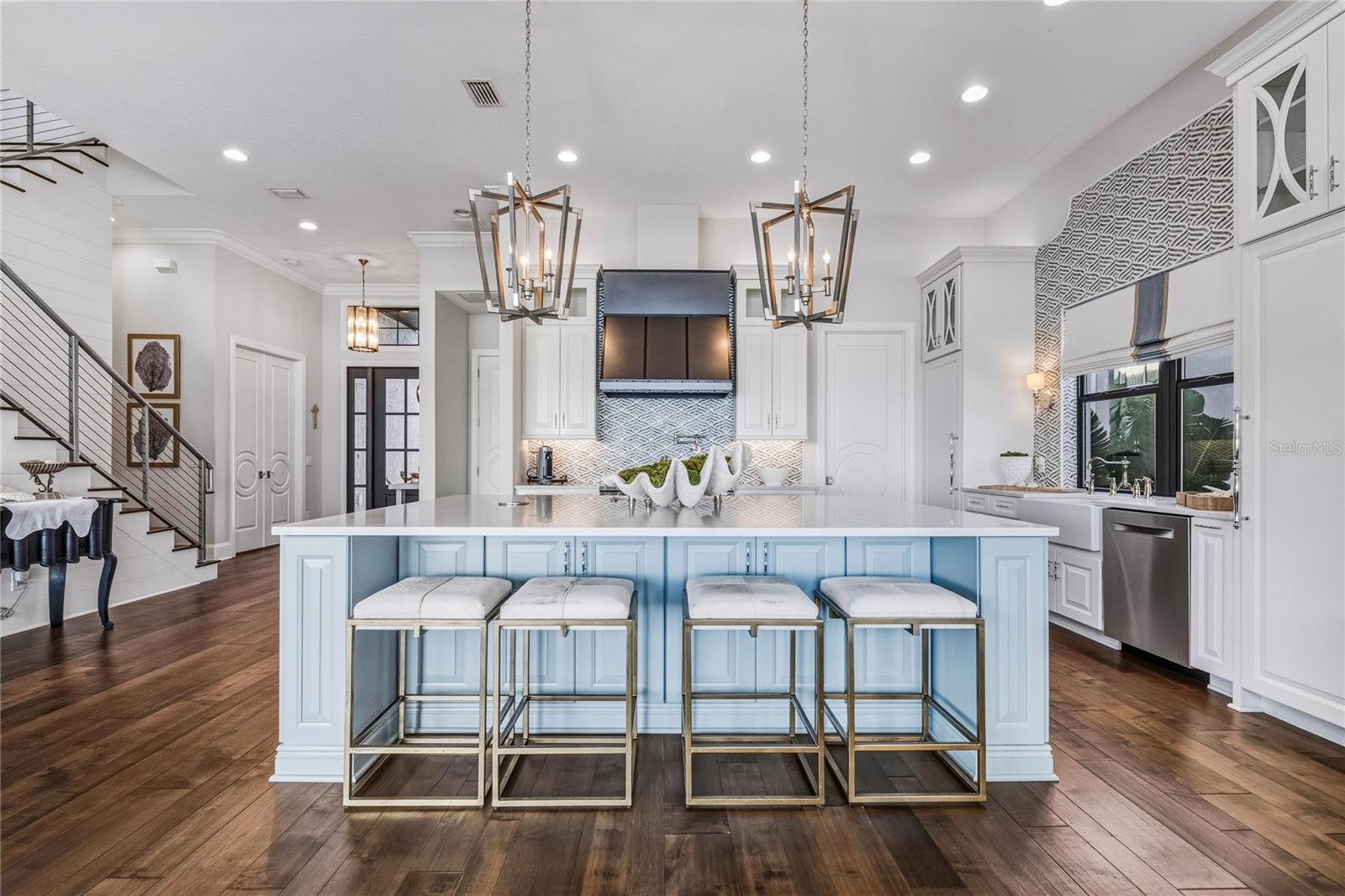 459 20th Ave Property Photo 16