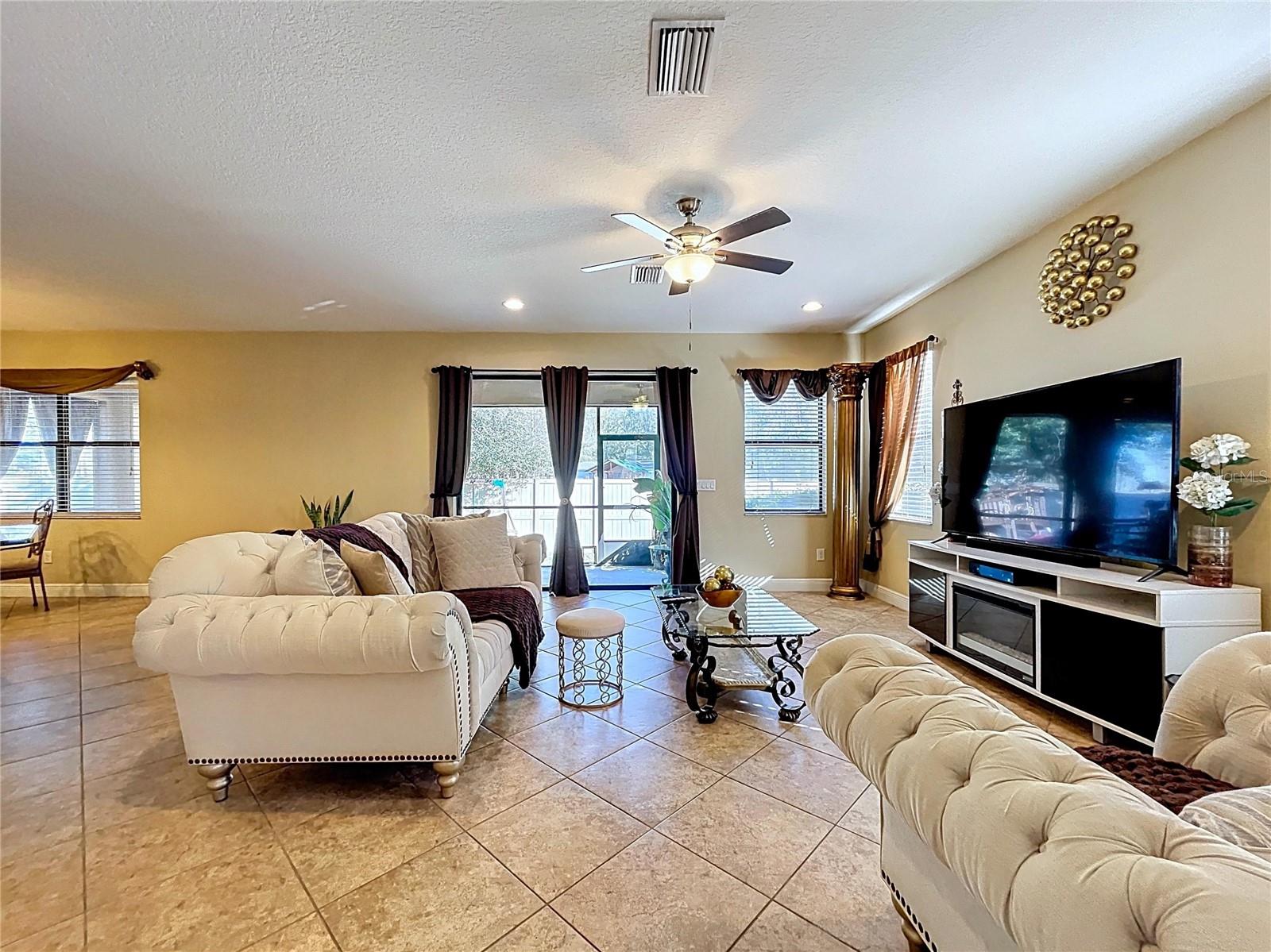 15246 Anguilla Isle Ave Property Photo 23