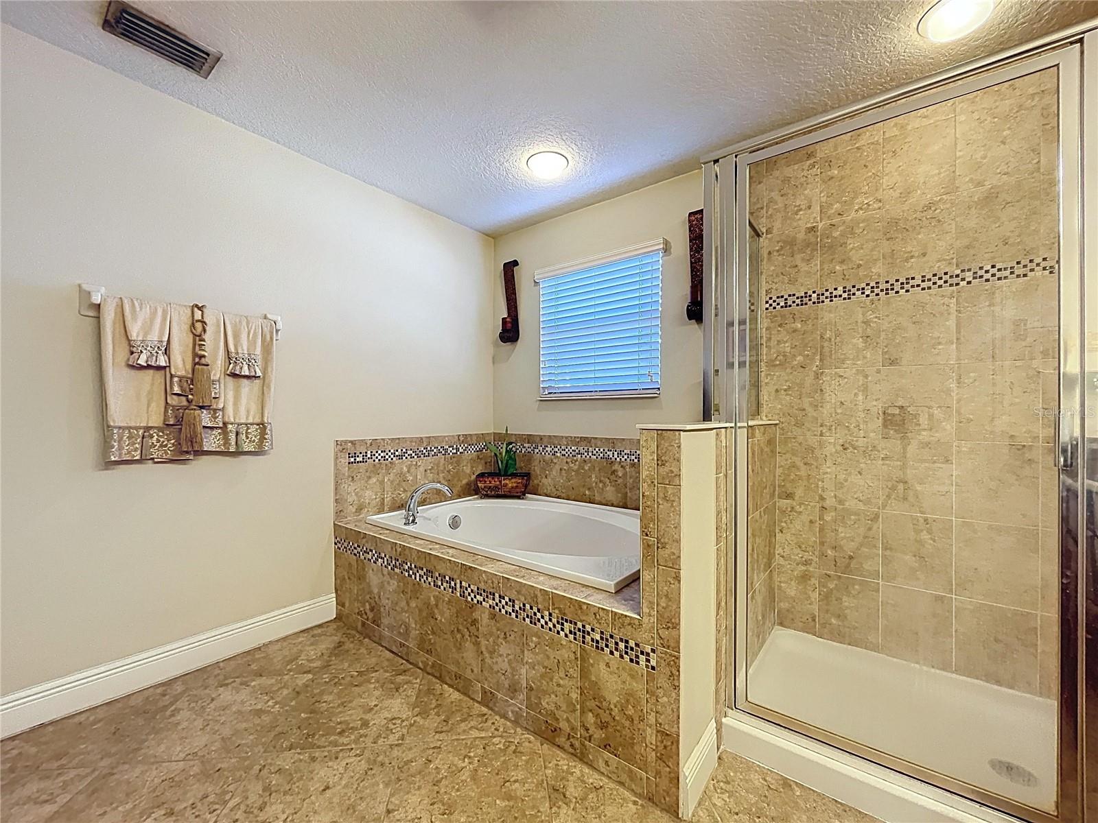 15246 Anguilla Isle Ave Property Photo 58
