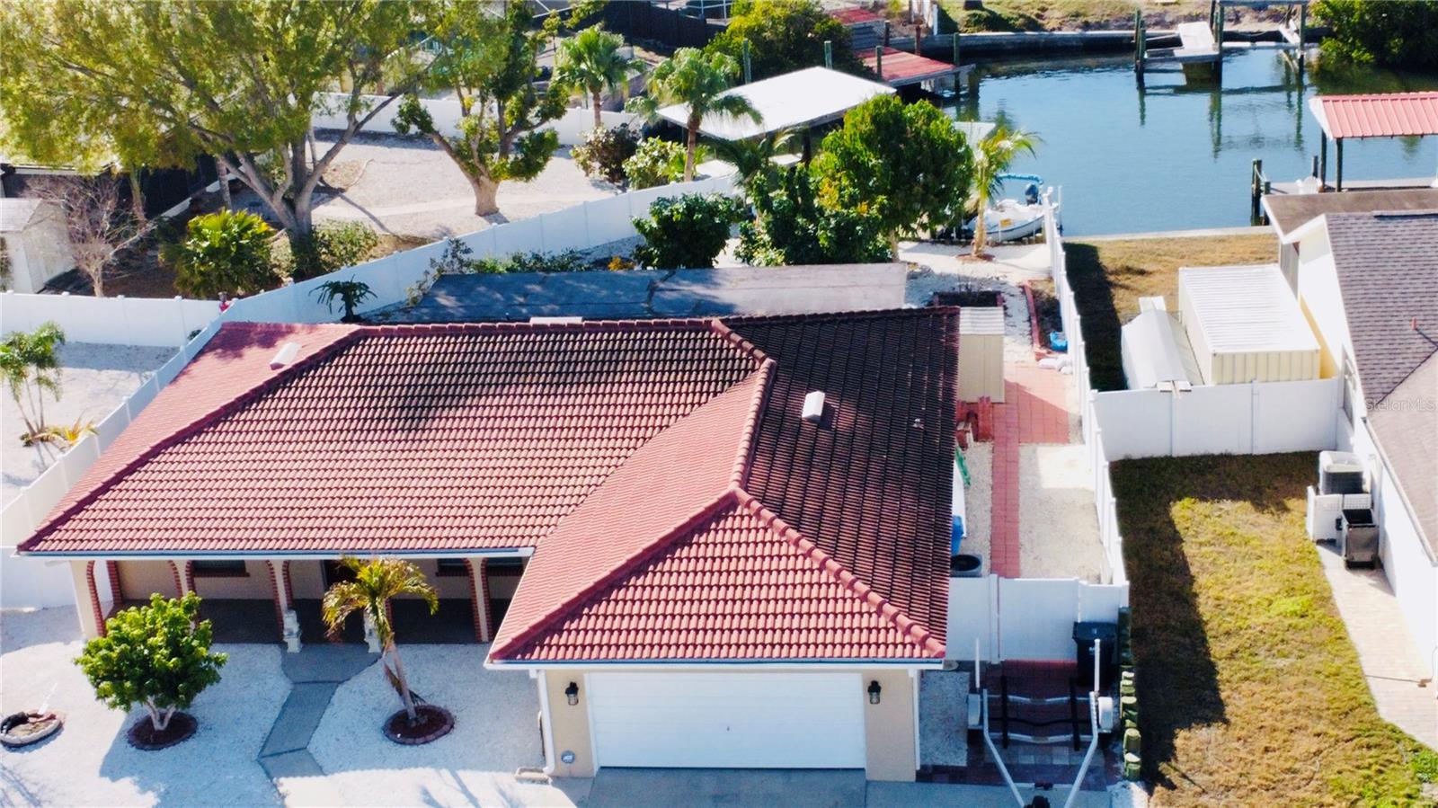 6512 Manila Palm Way Property Photo 5