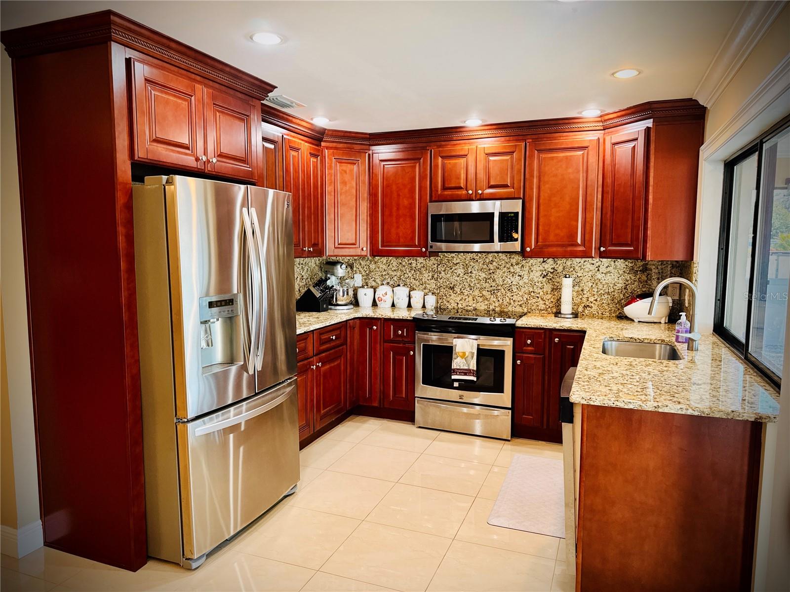 6512 Manila Palm Way Property Photo 16
