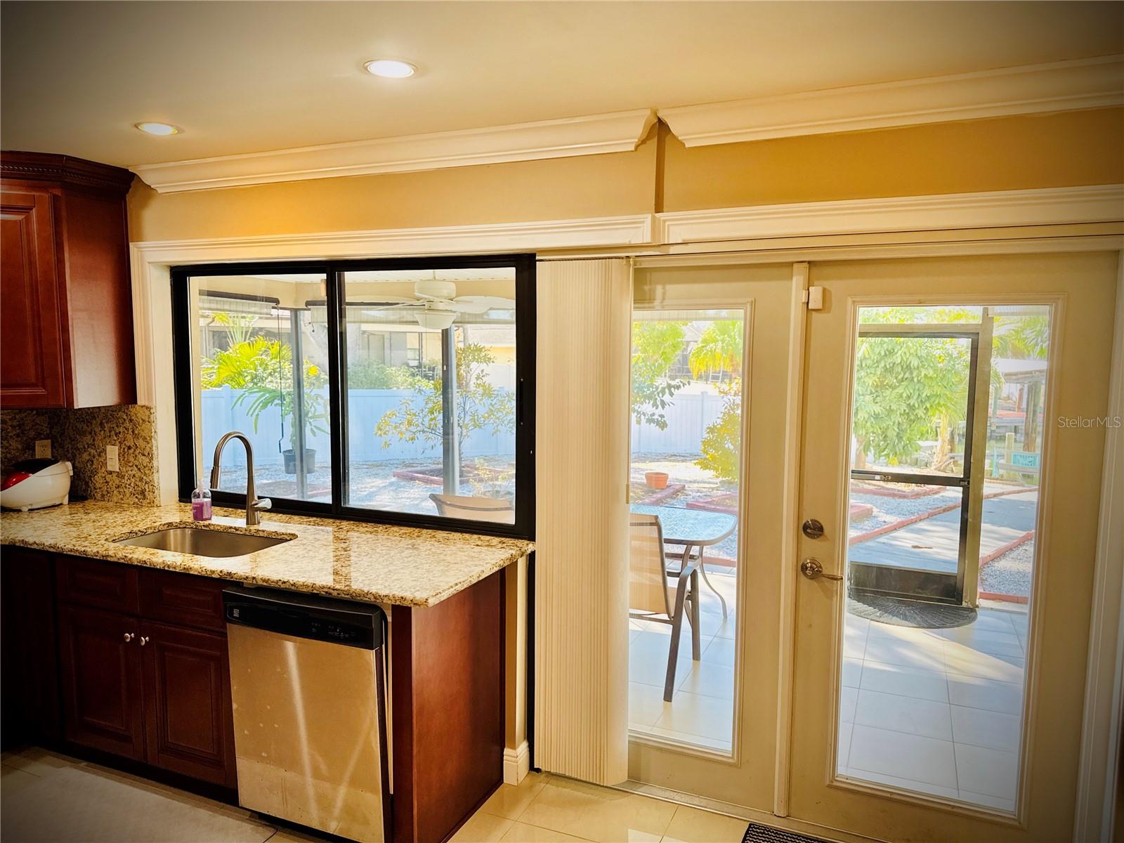 6512 Manila Palm Way Property Photo 17