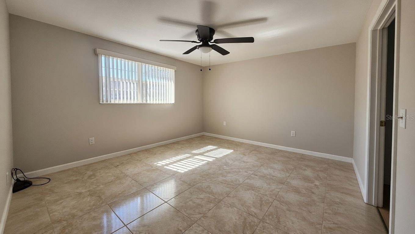 4033 Newcastle Dr Property Photo 11