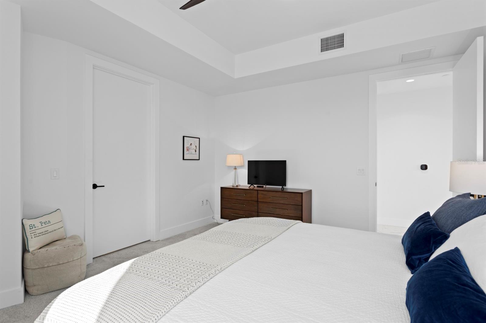 777 3rd Ave N #1208 Property Photo 27