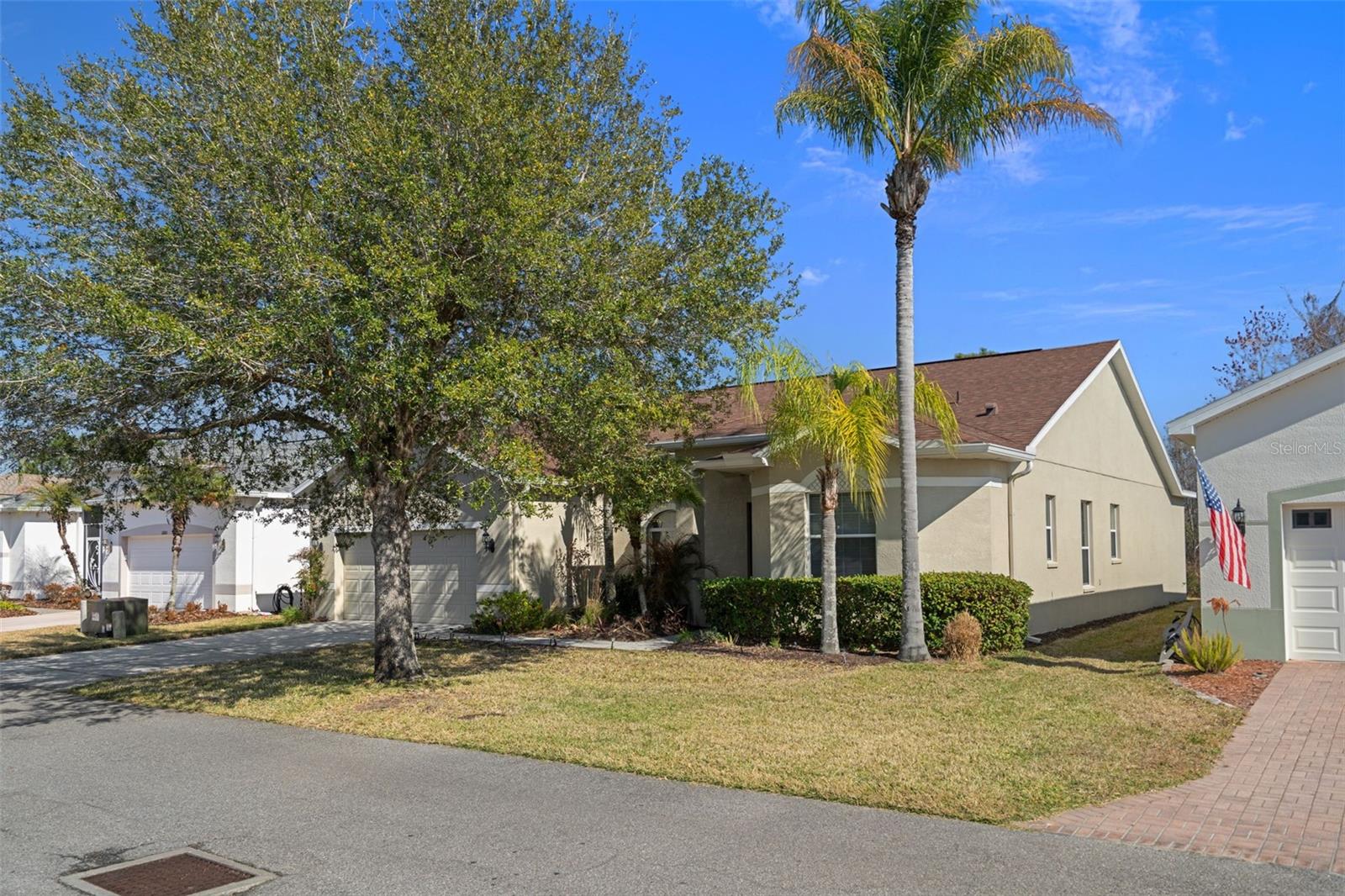 10048 Cleghorn Dr Property Photo 2