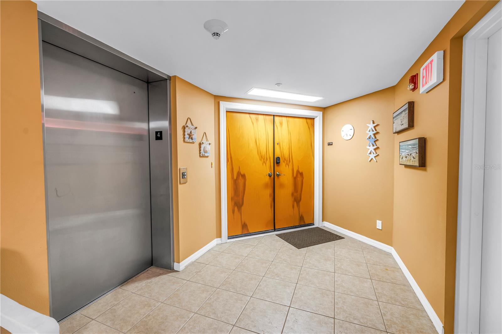 16326 Gulf Blvd #308 Property Photo 29