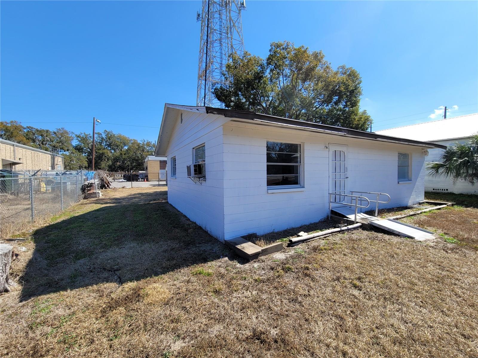 4830 Gall Blvd Property Photo 2