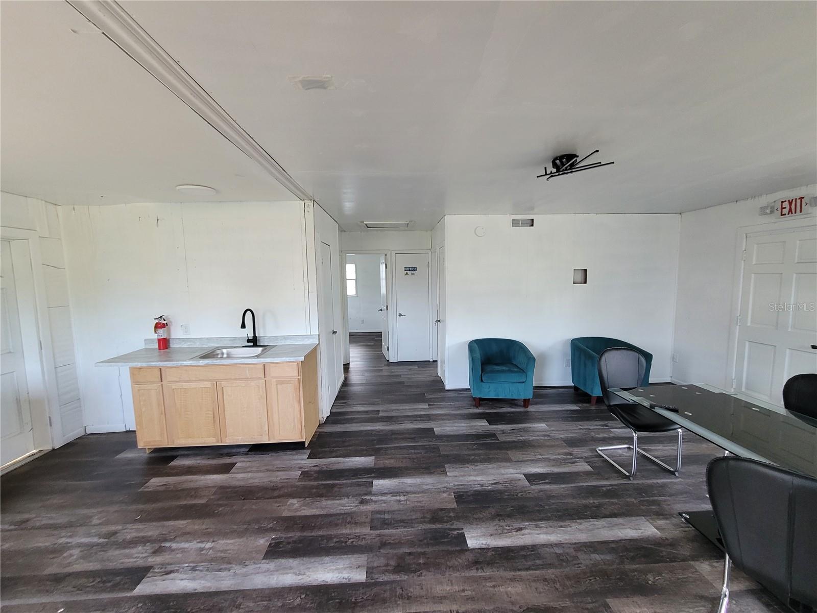 4830 Gall Blvd Property Photo 7