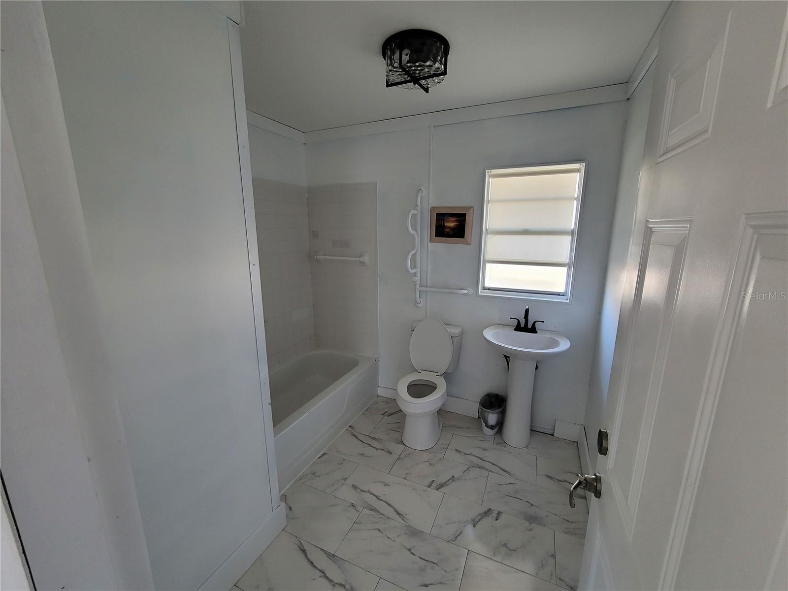 4830 Gall Blvd Property Photo 8