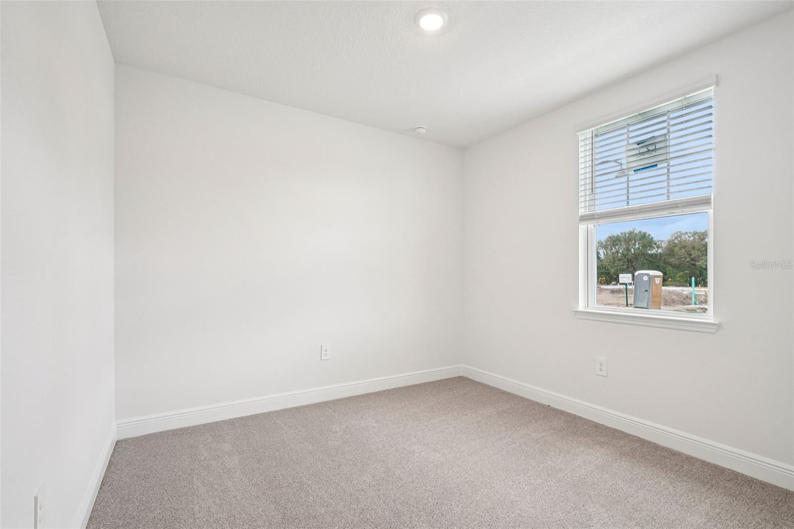 811 Sunshower Dr Property Photo 15