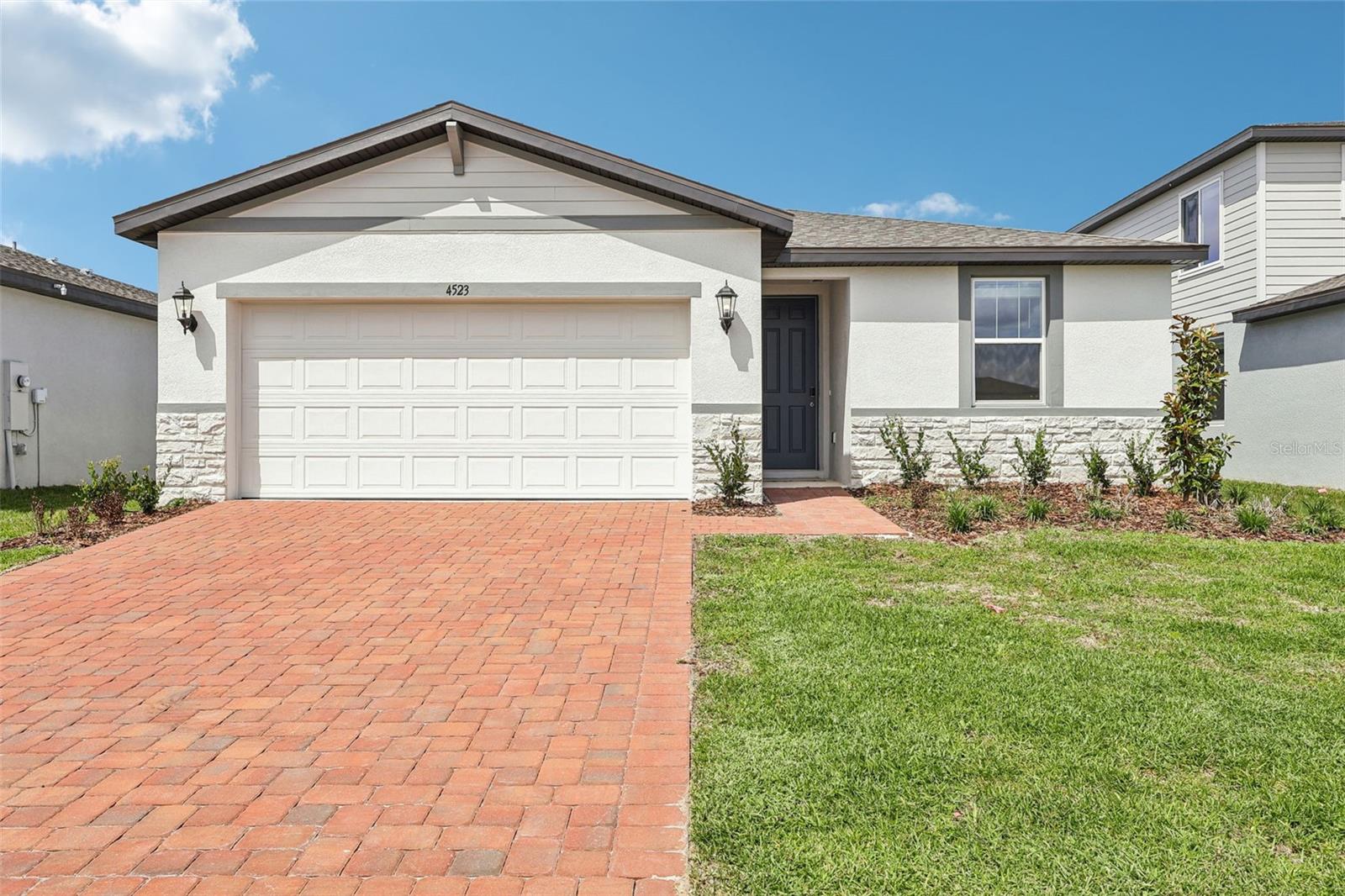 4523 EAGLE PERCH CT Property Photo 1