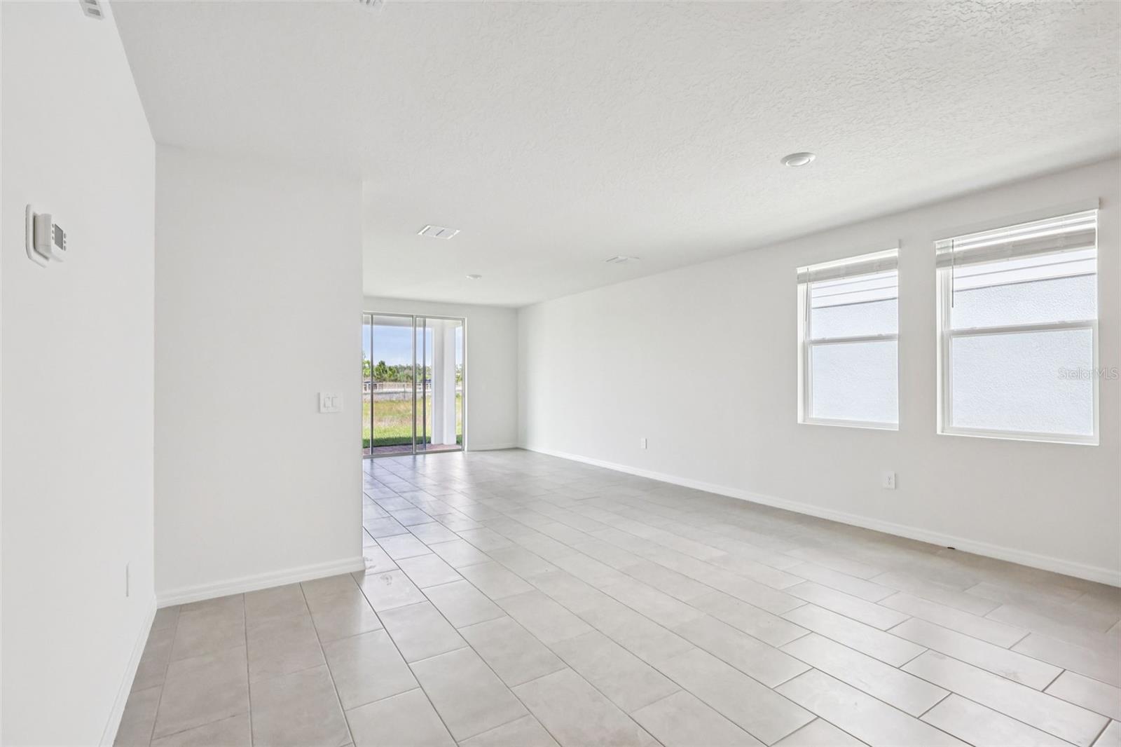 4523 Eagle Perch Ct Property Photo 6
