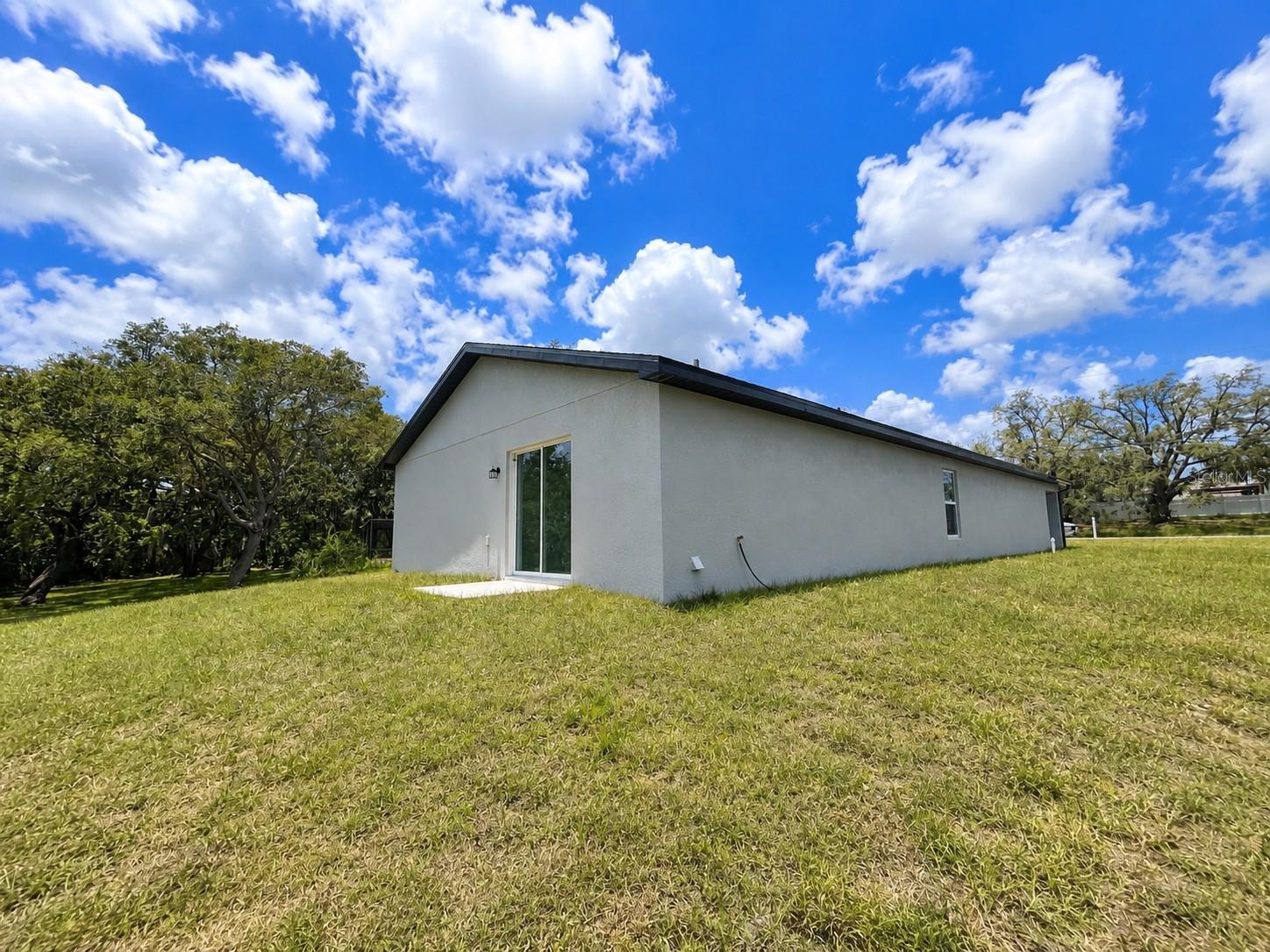 229 Galaxy Ave Property Photo 15
