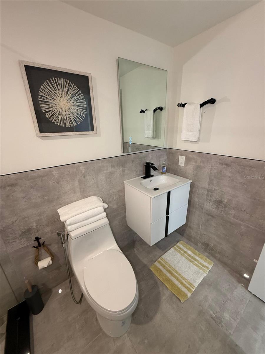 5925 Beverly Dr Property Photo 23