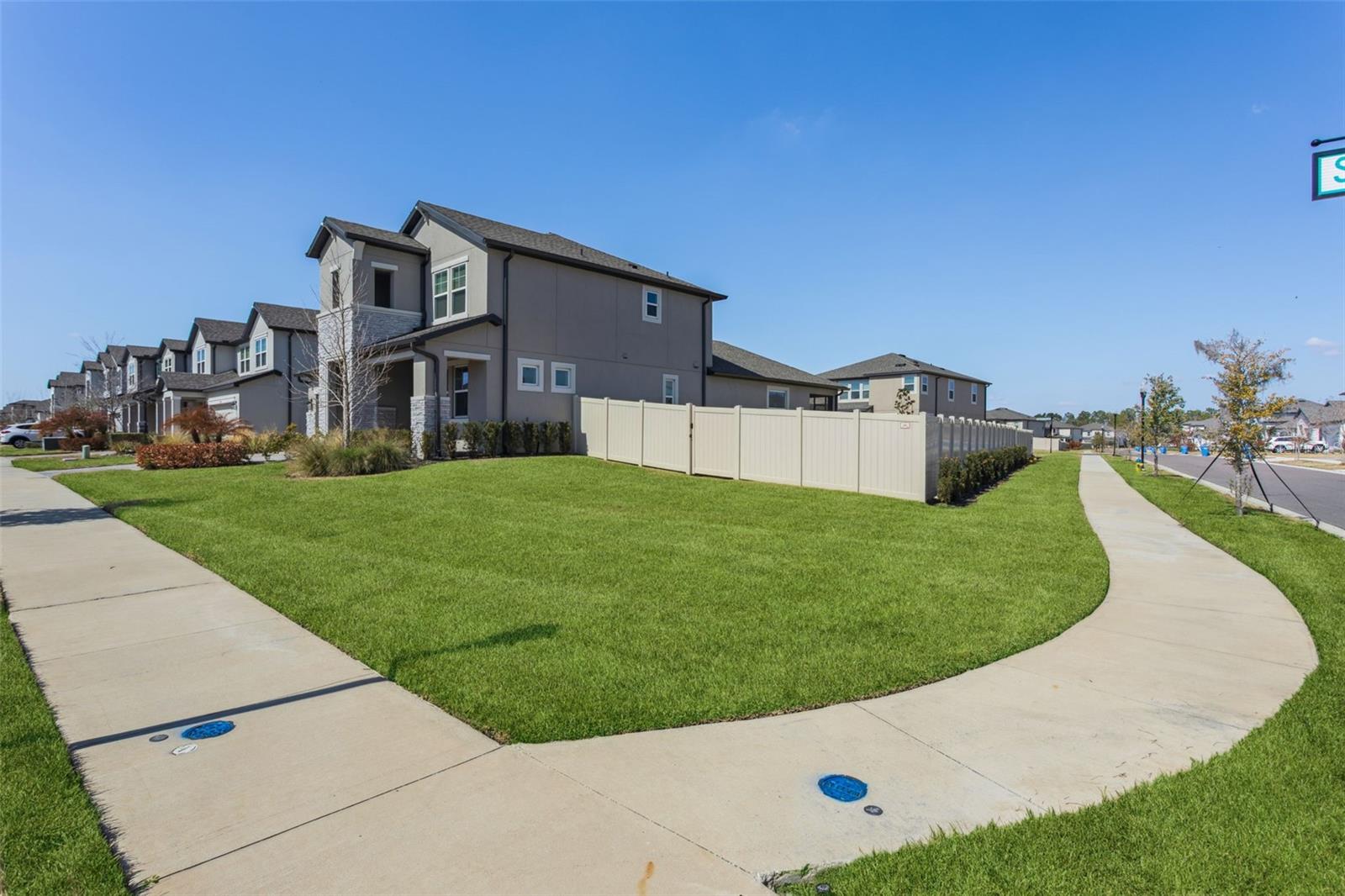 33287 Sycamore Leaf Dr Property Photo 4