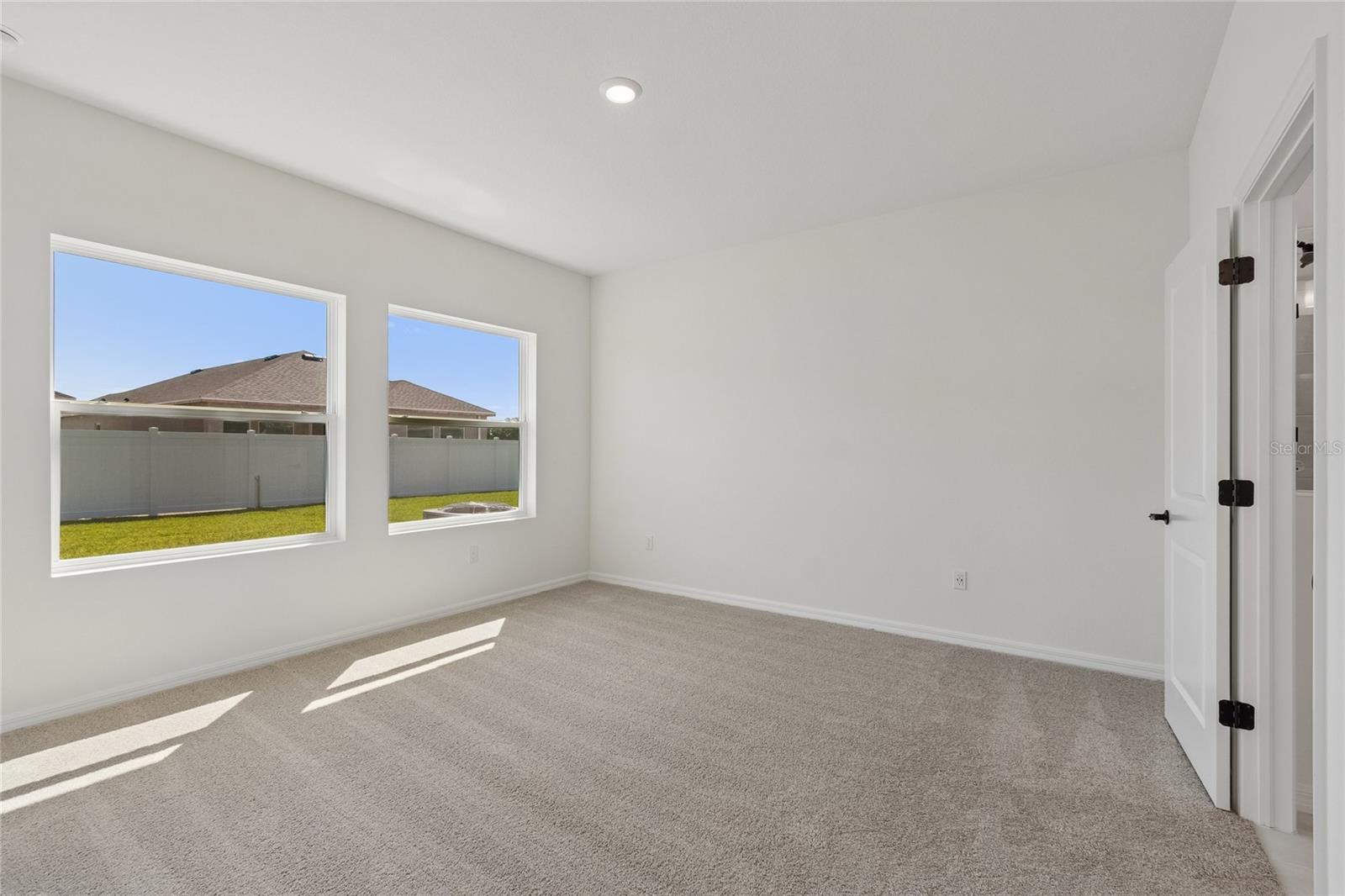 15227 Eastlyn Dr Property Photo 15