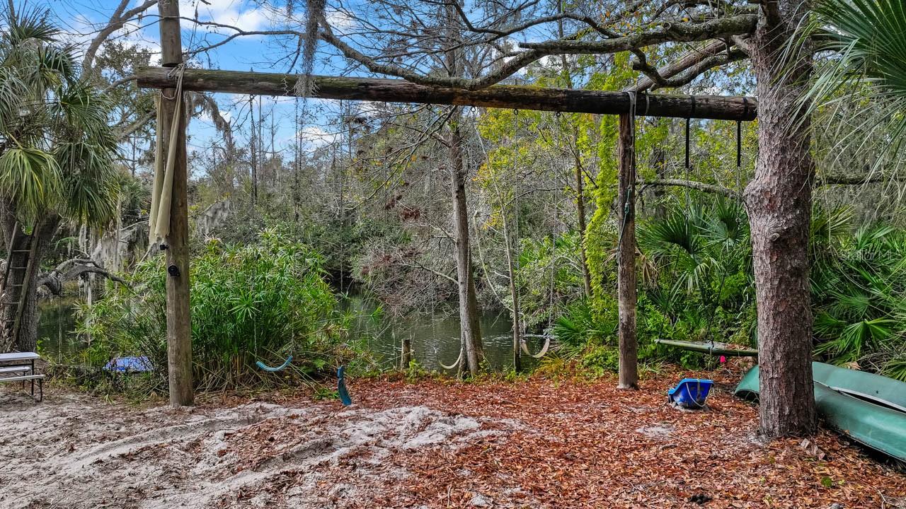 12730 Bullfrog Creek Rd Property Photo 10