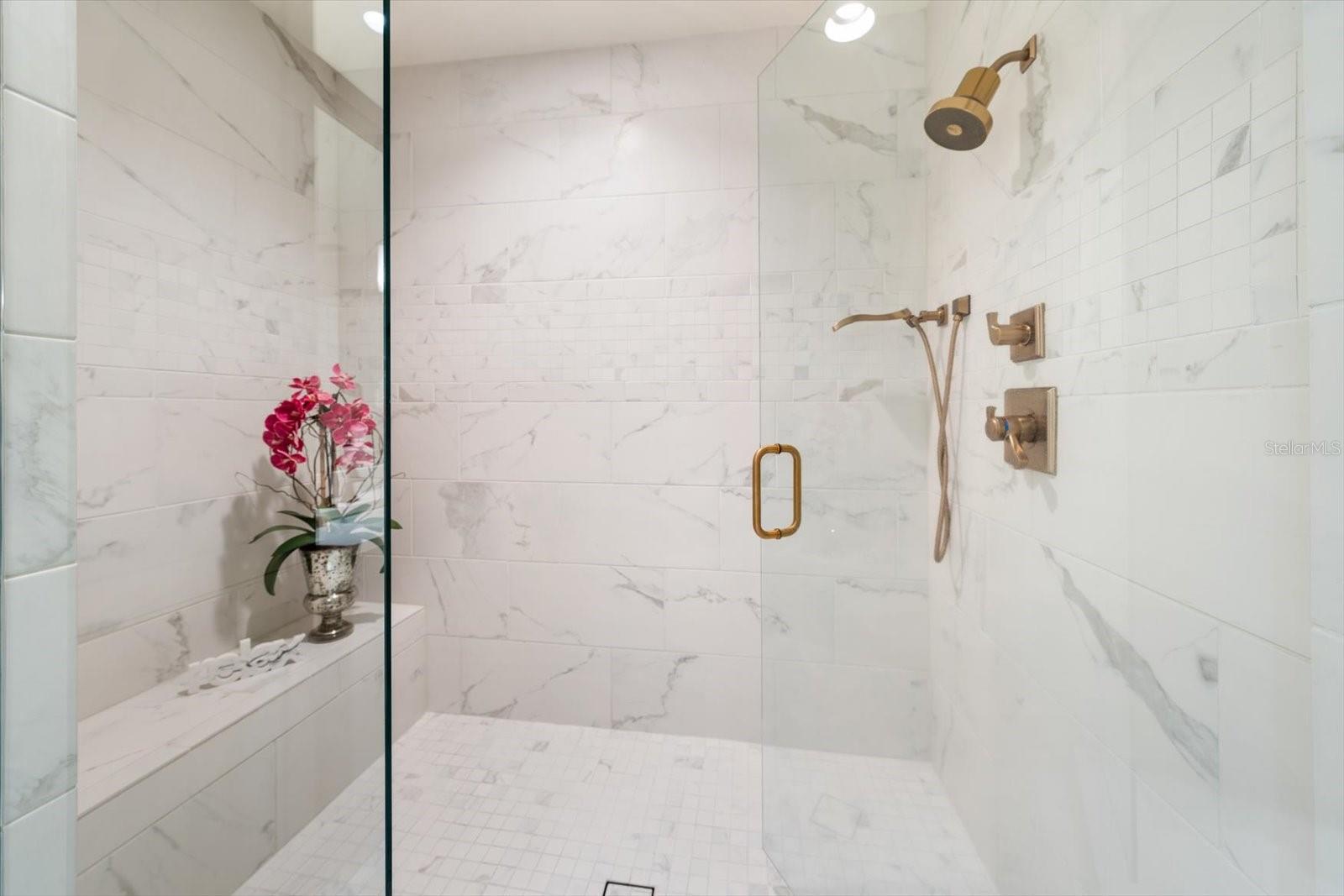 85 Belleview Blvd #405 Property Photo 36
