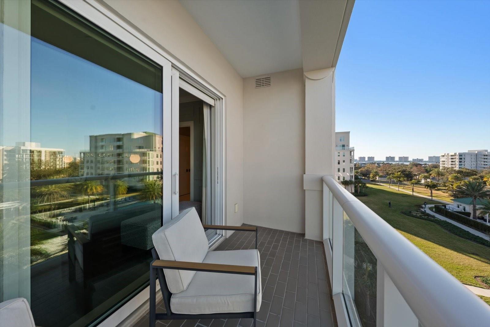 85 Belleview Blvd #405 Property Photo 44
