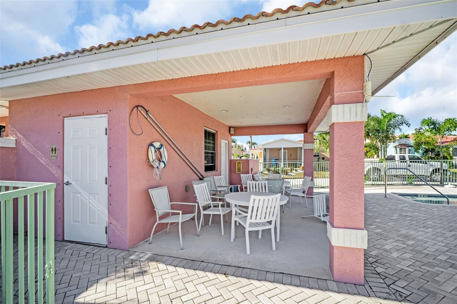 16613 Gulf Blvd Property Photo 39